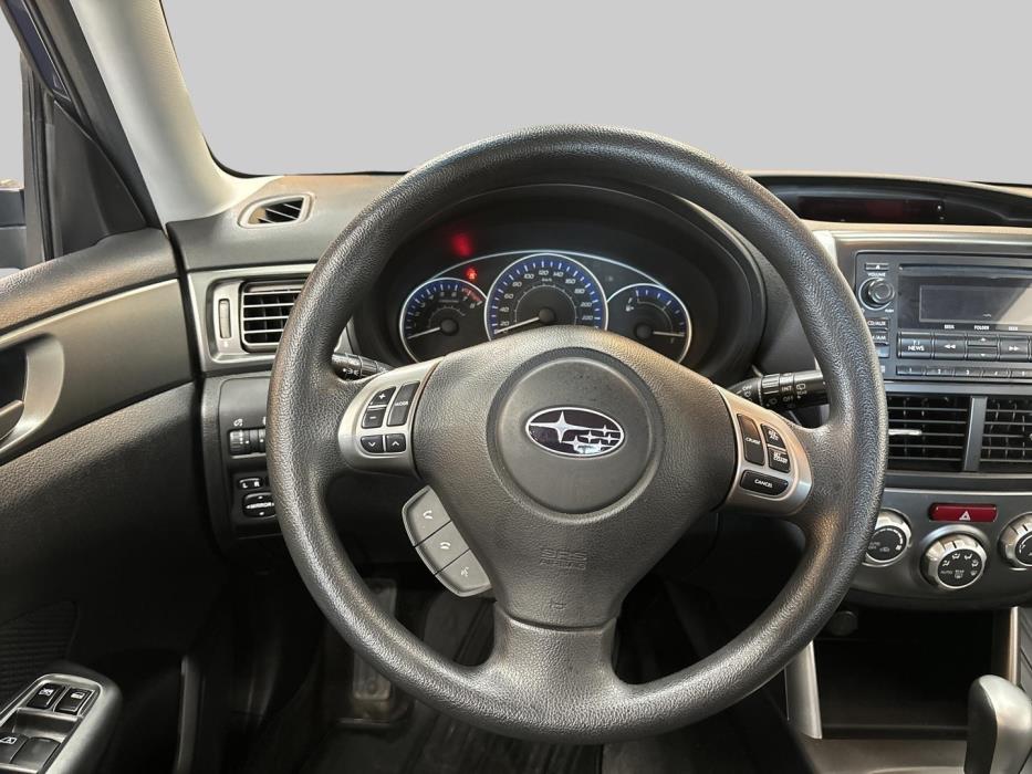 SUBARU FORESTER 2011