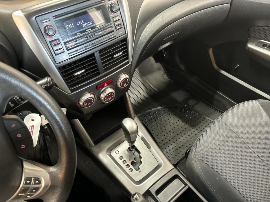 SUBARU FORESTER 2011