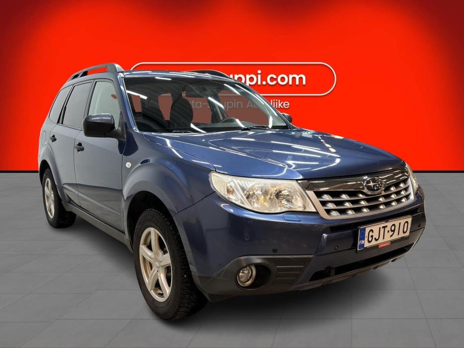 SUBARU FORESTER 2011