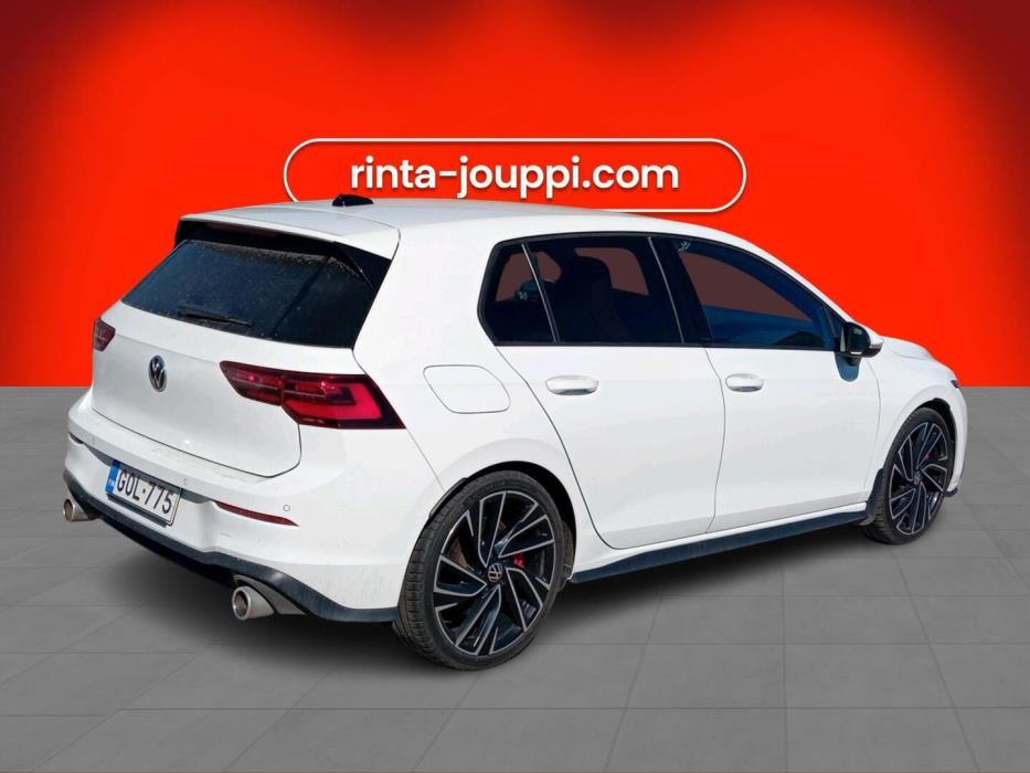 VOLKSWAGEN Golf 2021