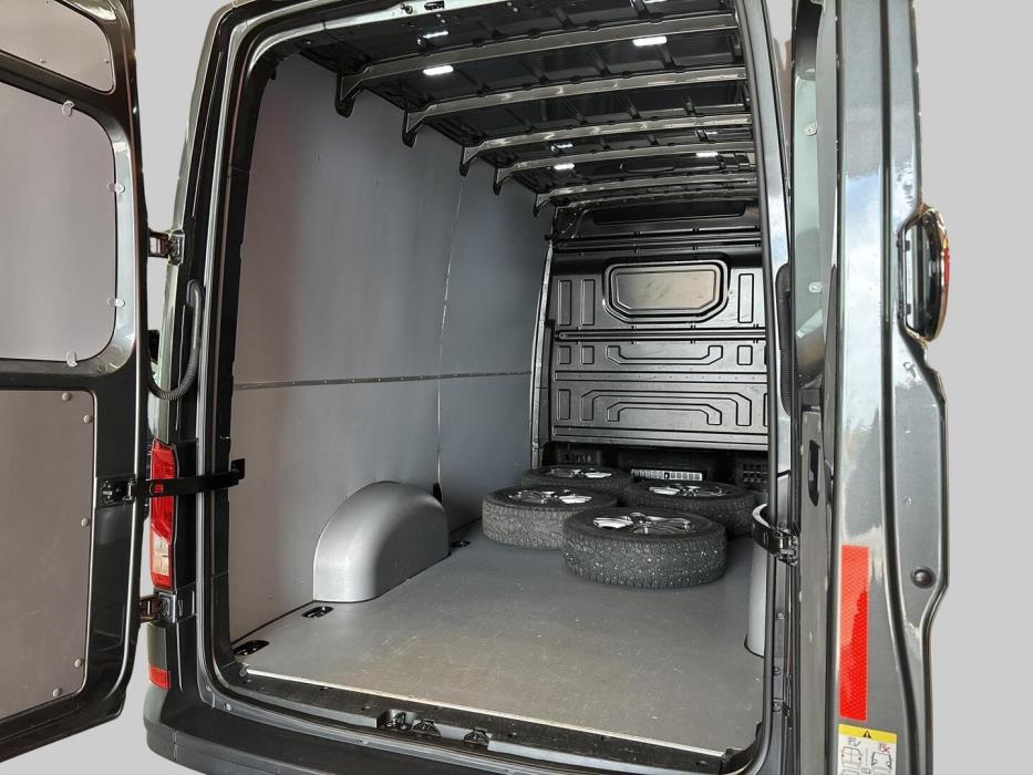 VOLKSWAGEN Crafter 2021