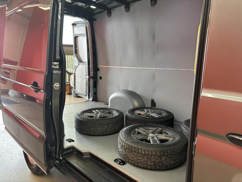 VOLKSWAGEN Crafter 2021