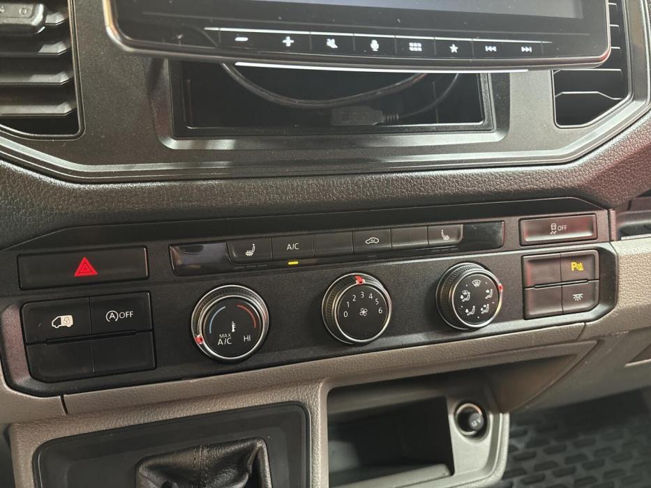 VOLKSWAGEN Crafter 2021