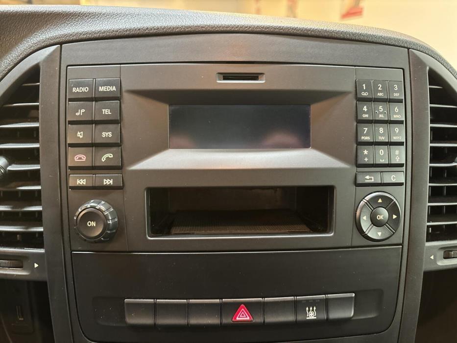 MERCEDES-BENZ Vito 2015