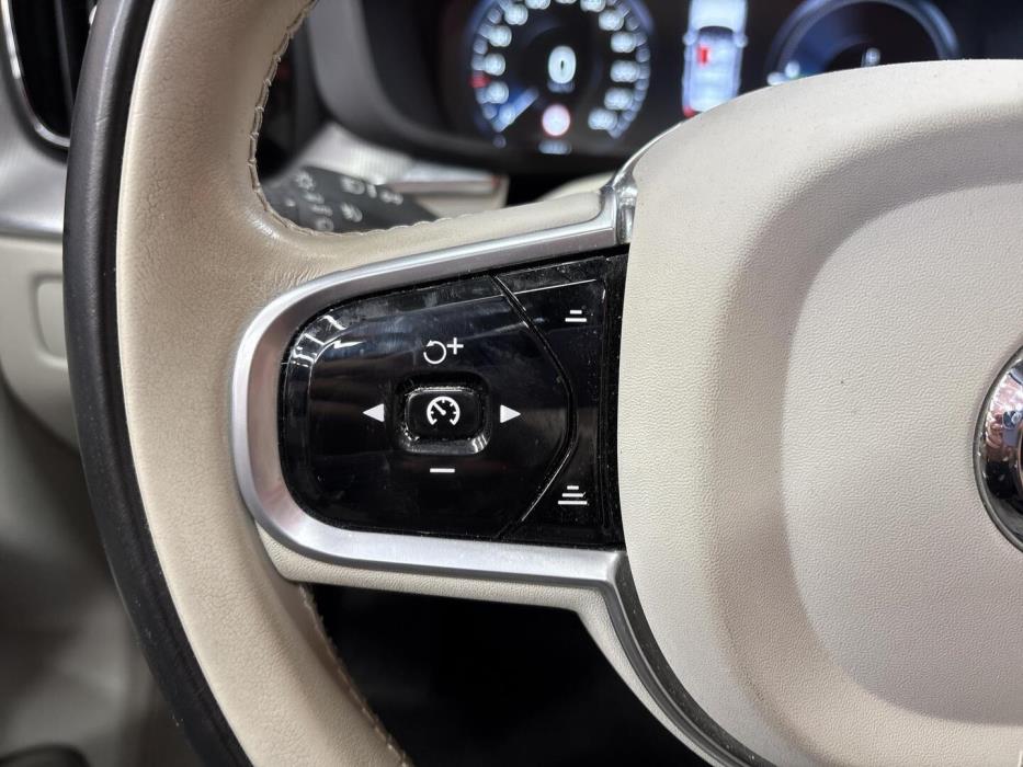 VOLVO XC60 2018