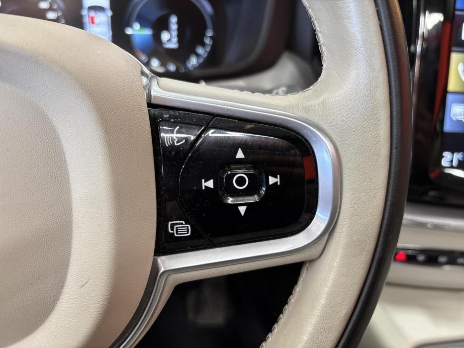 VOLVO XC60 2018