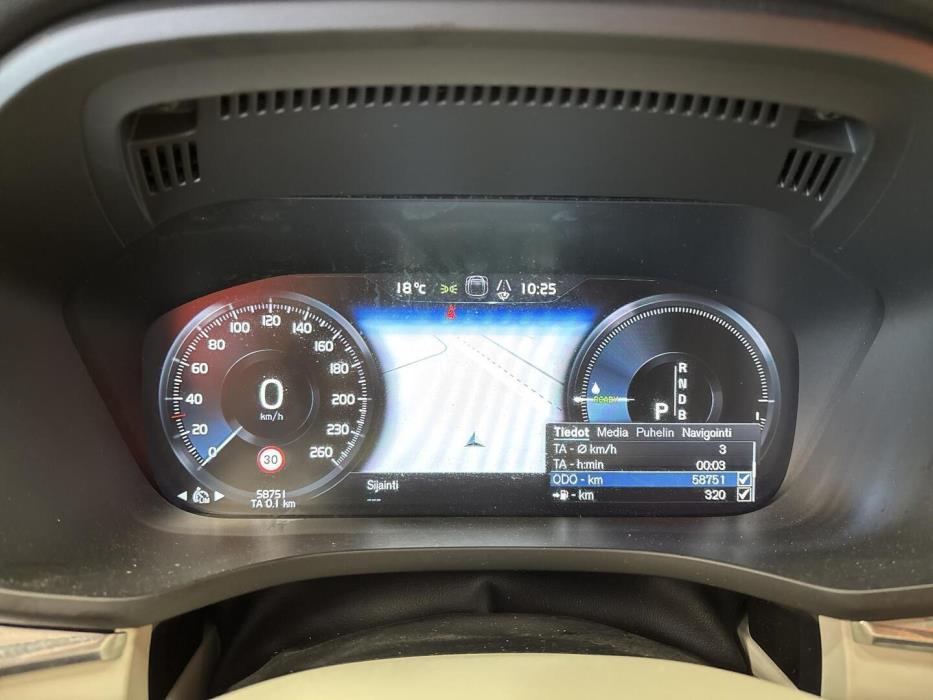 VOLVO XC60 2018