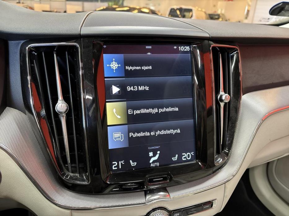 VOLVO XC60 2018