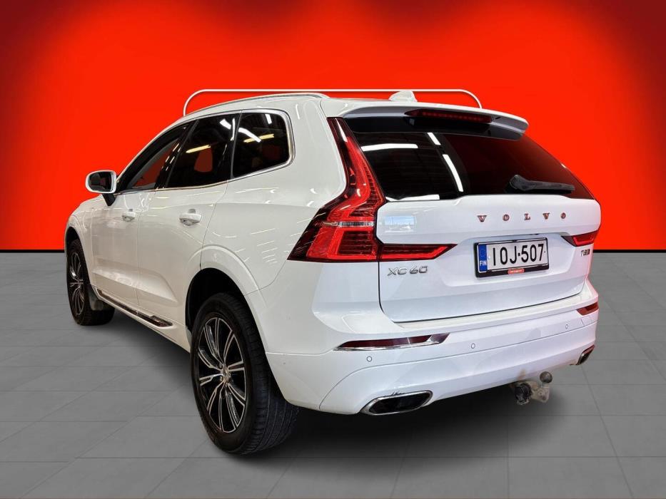 VOLVO XC60 2018