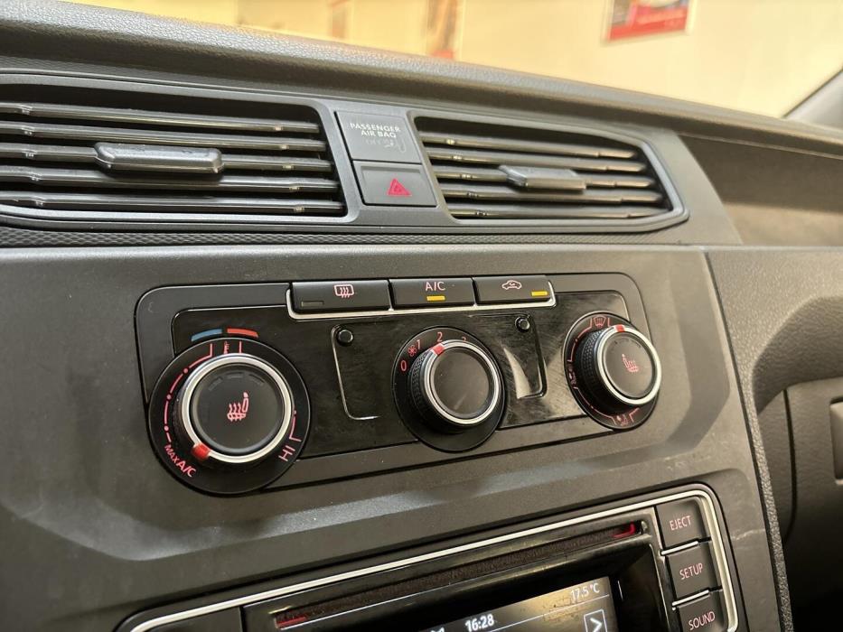 VOLKSWAGEN Caddy 2017