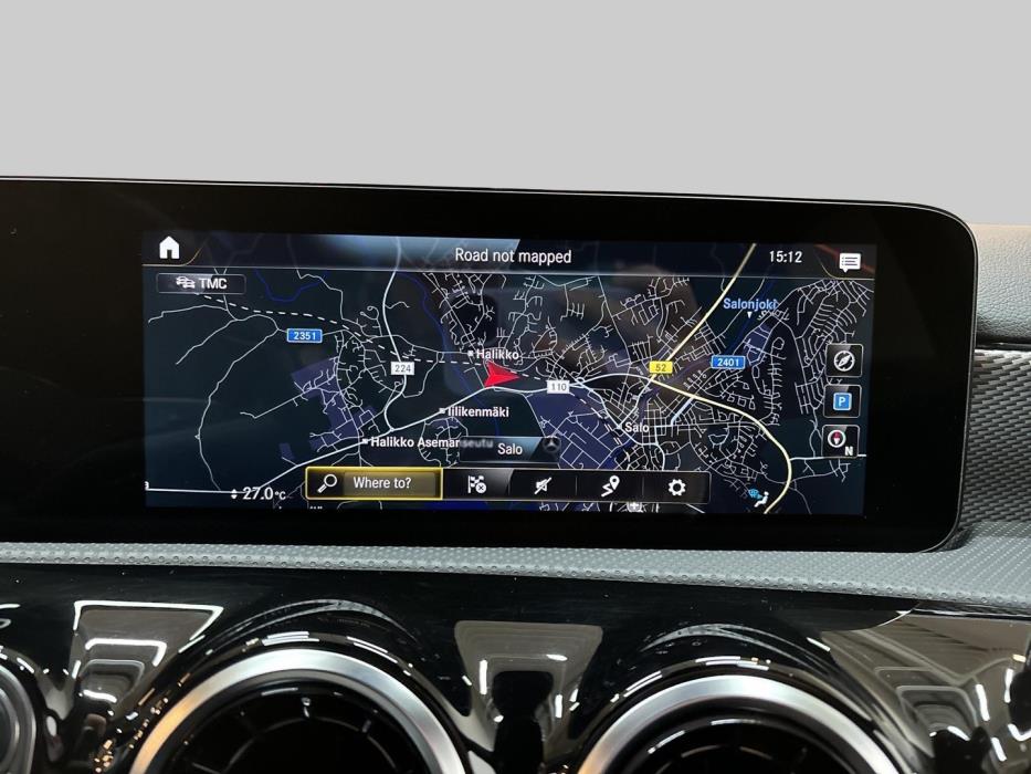 MERCEDES-BENZ A 2022