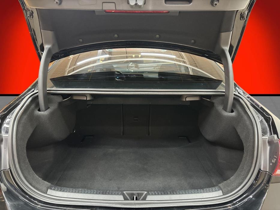 MERCEDES-BENZ A 2022