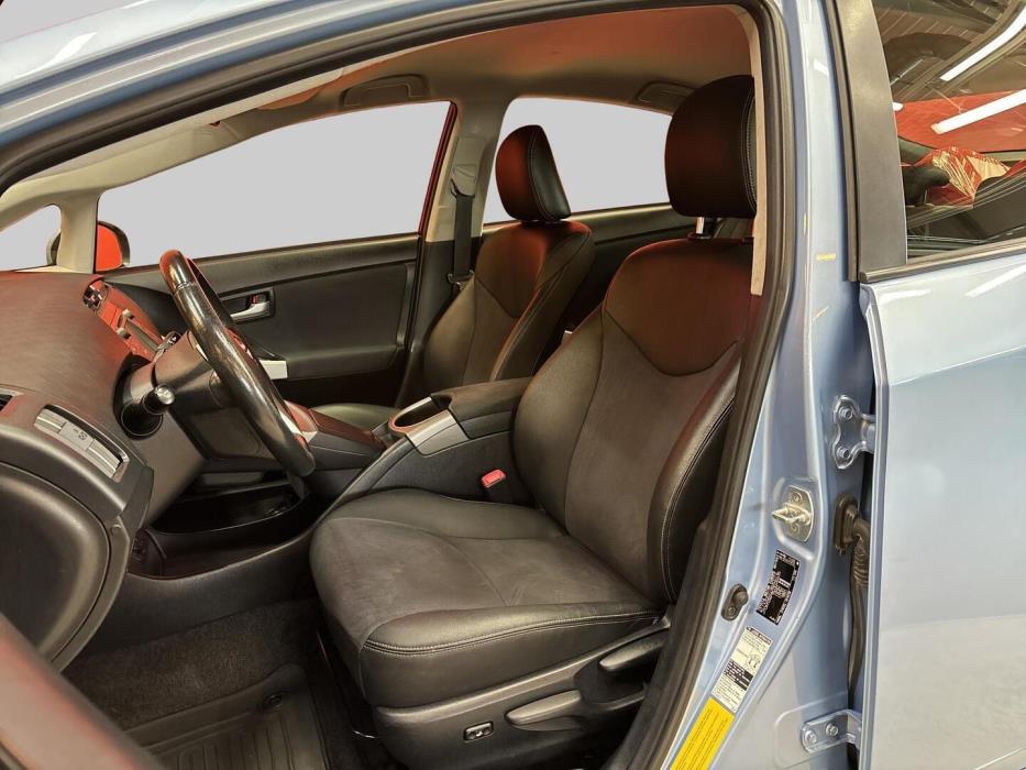 TOYOTA Prius PHEV 2012