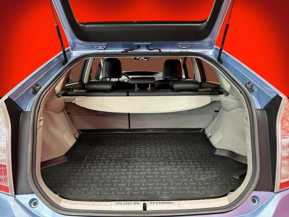 TOYOTA Prius PHEV 2012