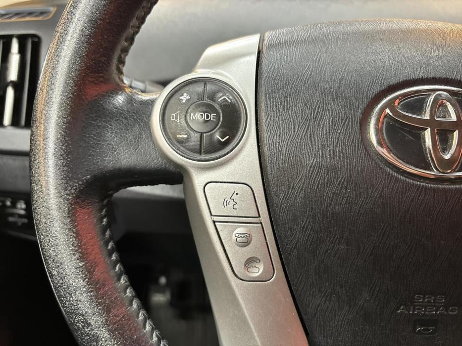 TOYOTA Prius PHEV 2012