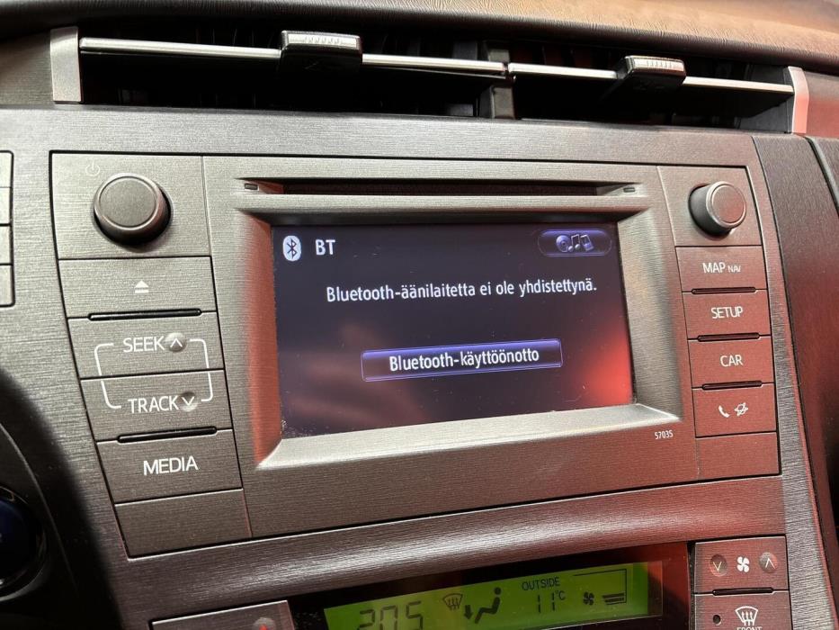 TOYOTA Prius PHEV 2012