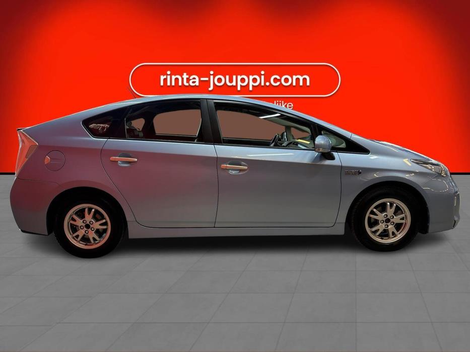 TOYOTA Prius PHEV 2012