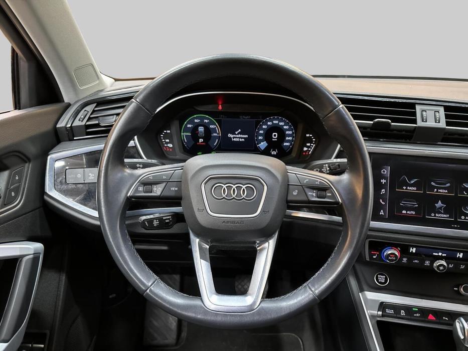 AUDI Q3 2021