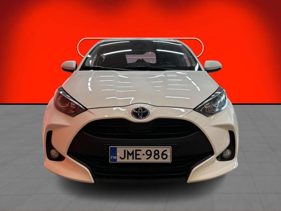 TOYOTA Yaris 2021