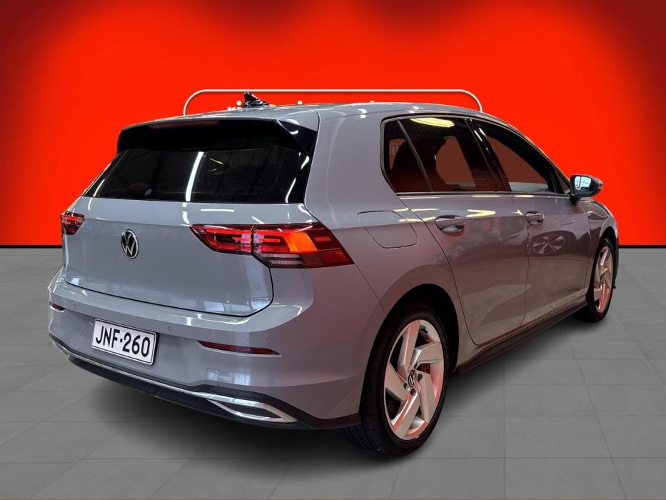 VOLKSWAGEN Golf 2021