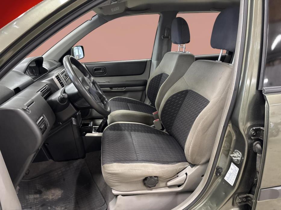 NISSAN X-TRAIL 2005