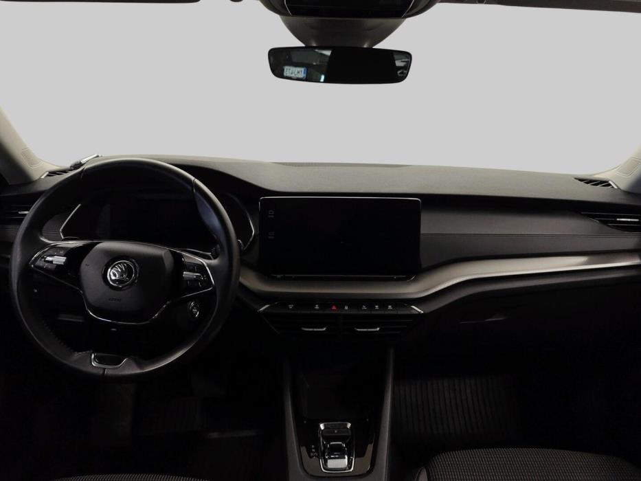 SKODA OCTAVIA 2024