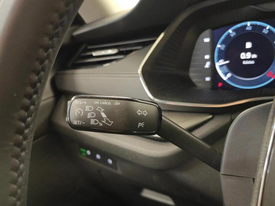 SKODA OCTAVIA 2024