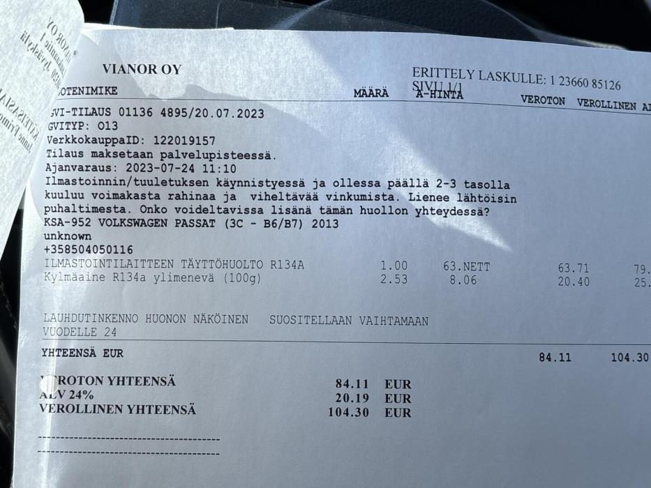 VOLKSWAGEN Passat 2012