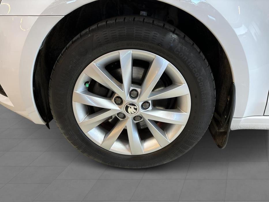 SKODA Octavia 2019