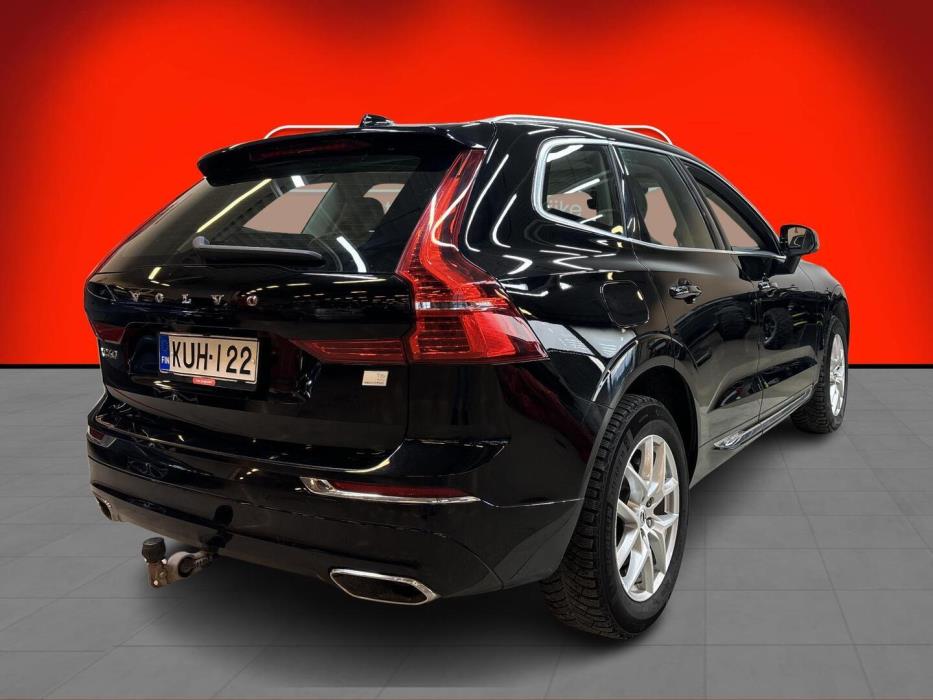 VOLVO XC60 2021