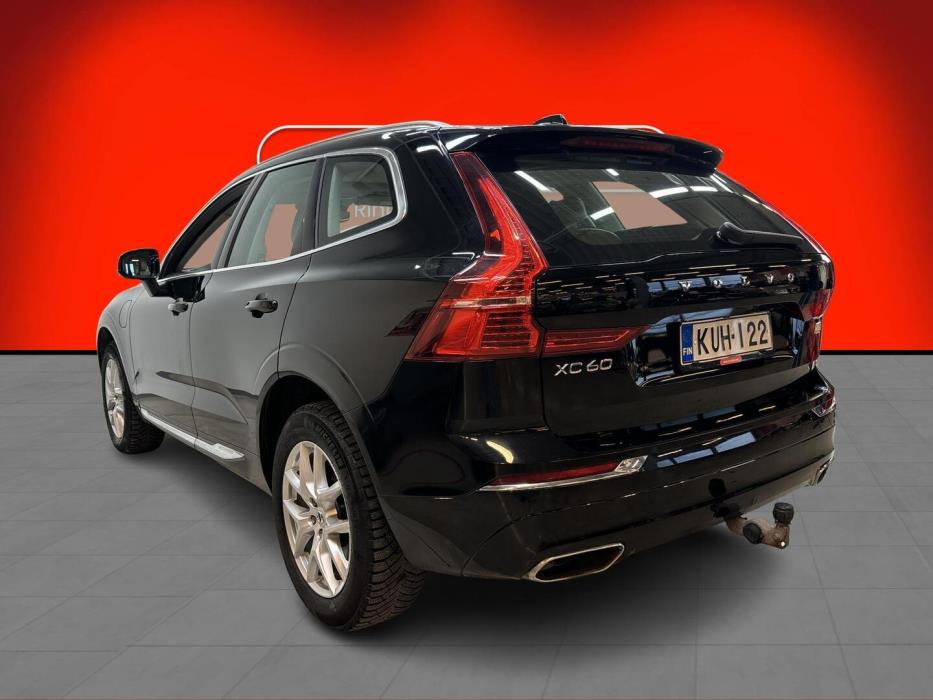 VOLVO XC60 2021