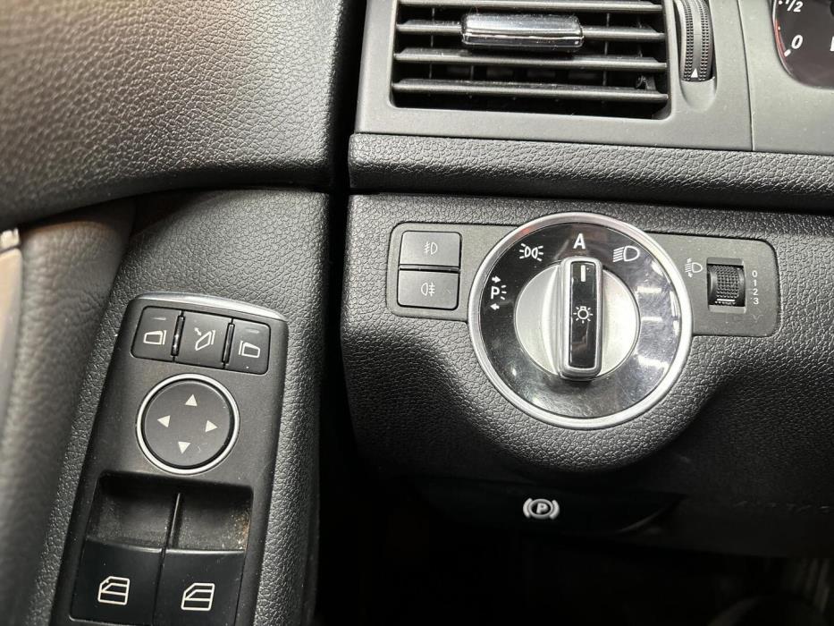 MERCEDES-BENZ C 2010