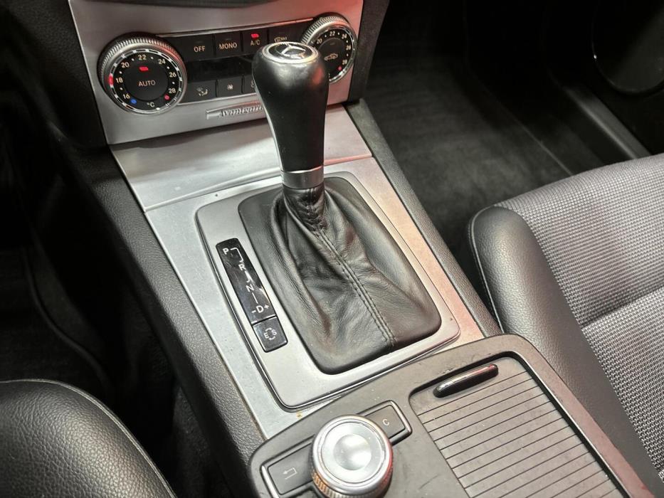 MERCEDES-BENZ C 2010