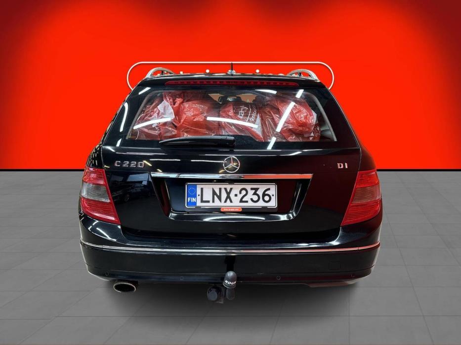 MERCEDES-BENZ C 2010