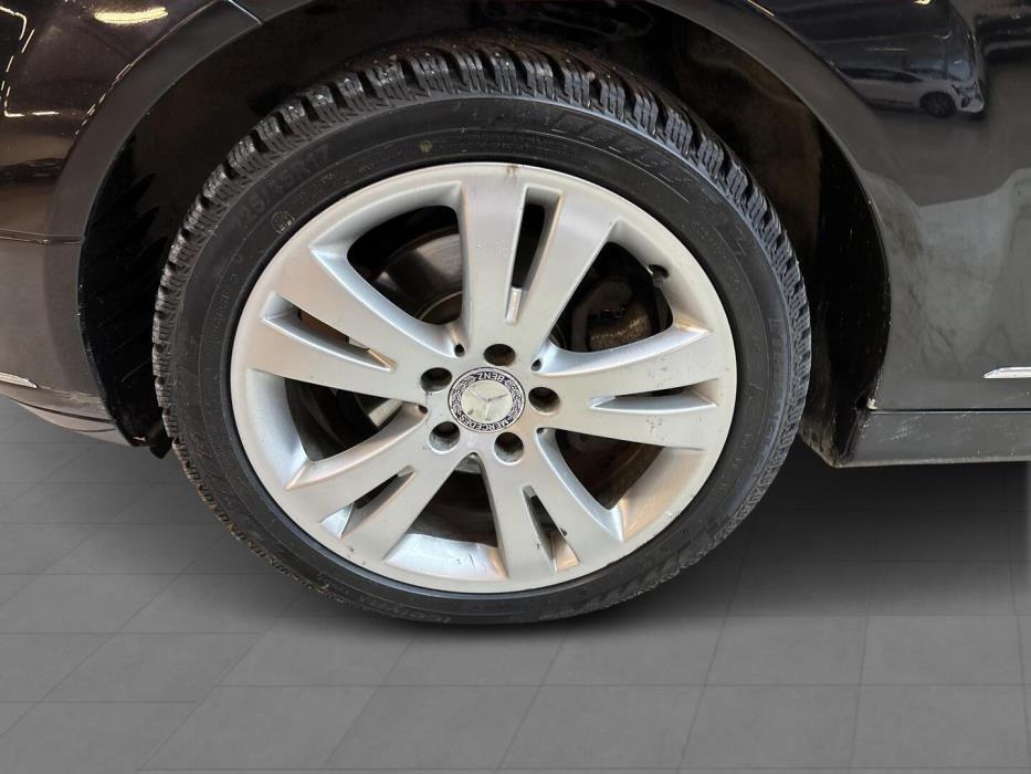 MERCEDES-BENZ C 2010