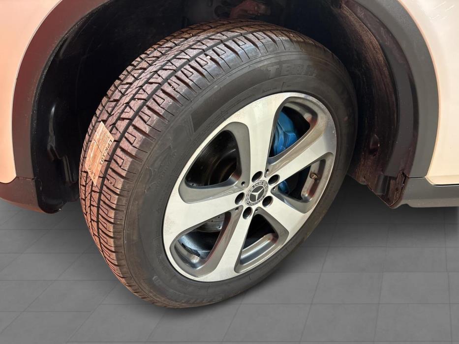 MERCEDES-BENZ GLC 2017