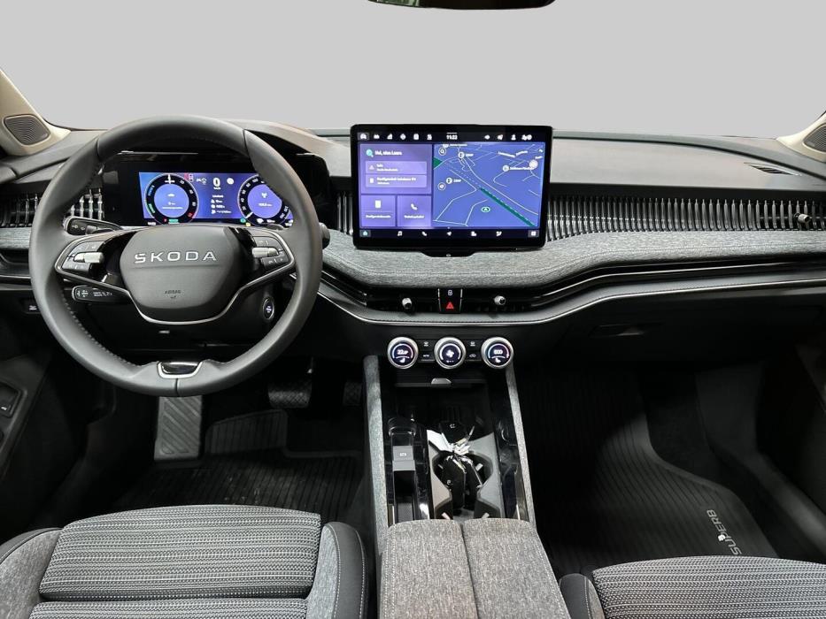 SKODA Superb 2026