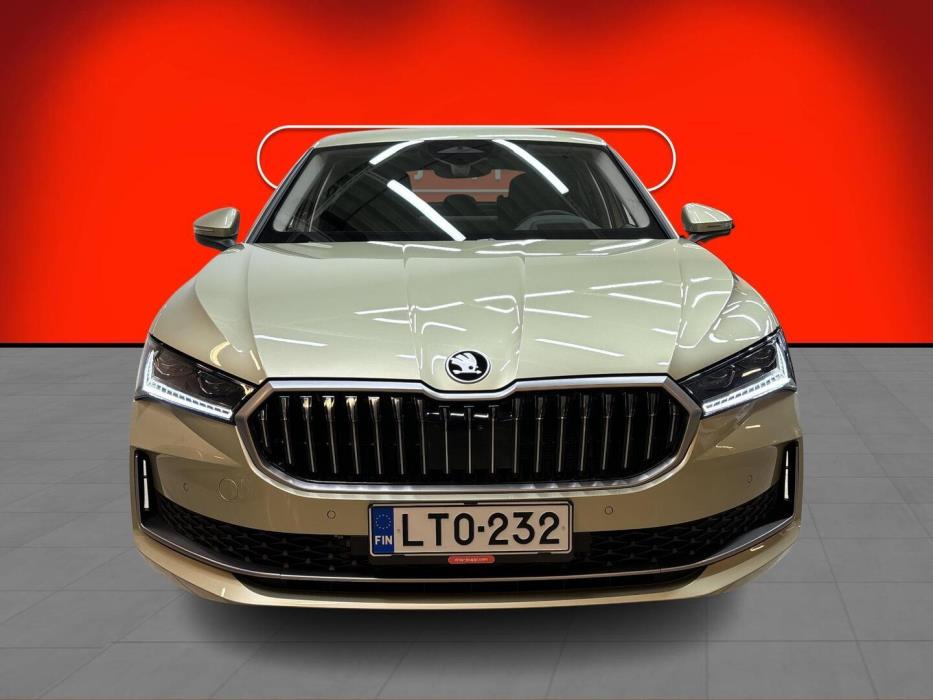 SKODA Superb 2026