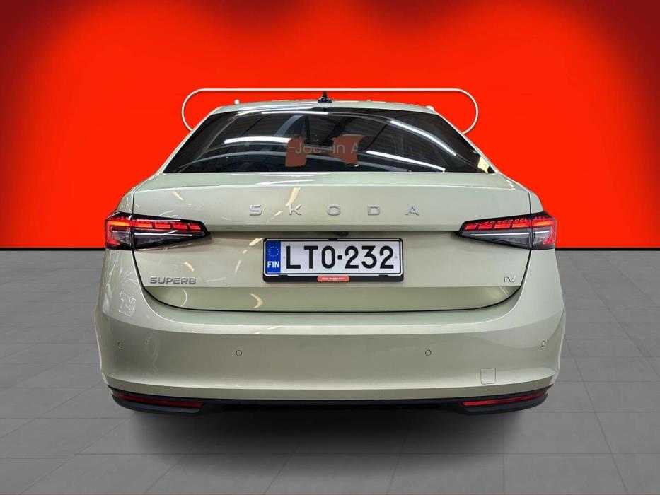 SKODA Superb 2026