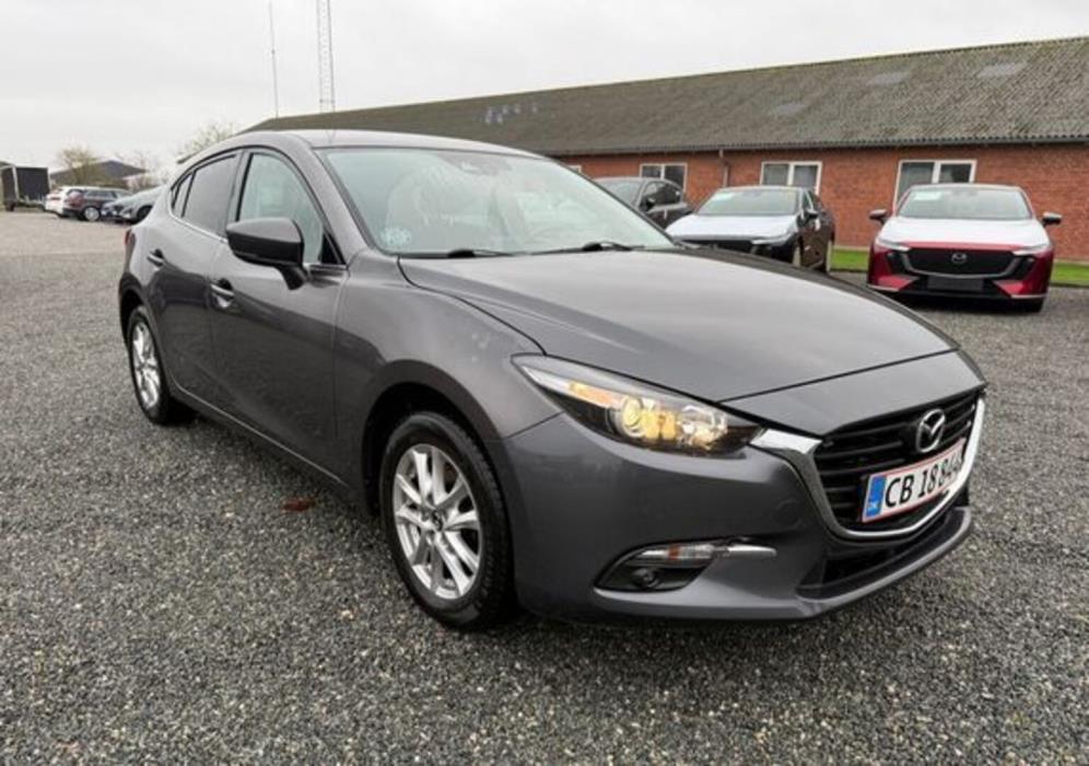 MAZDA 3 2018