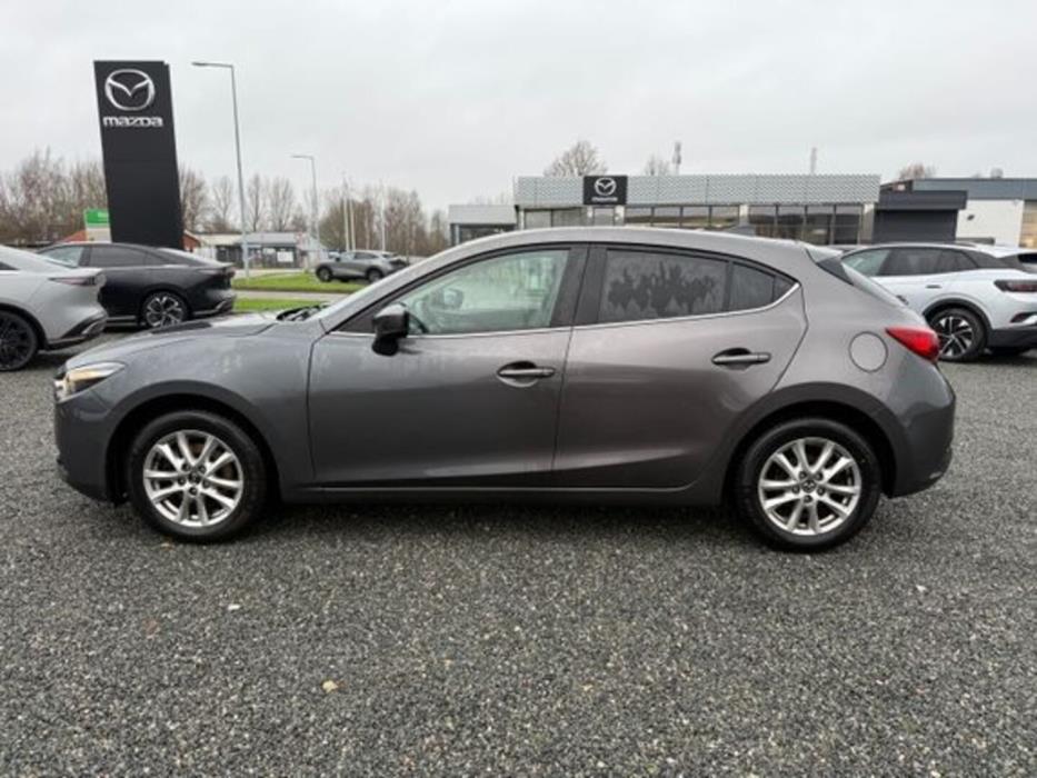 MAZDA 3 2018