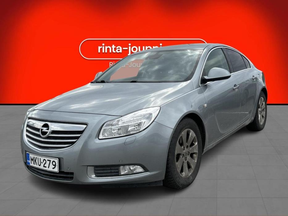 OPEL Insignia 2012
