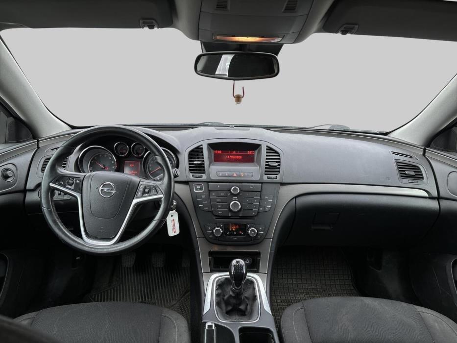 OPEL Insignia 2012