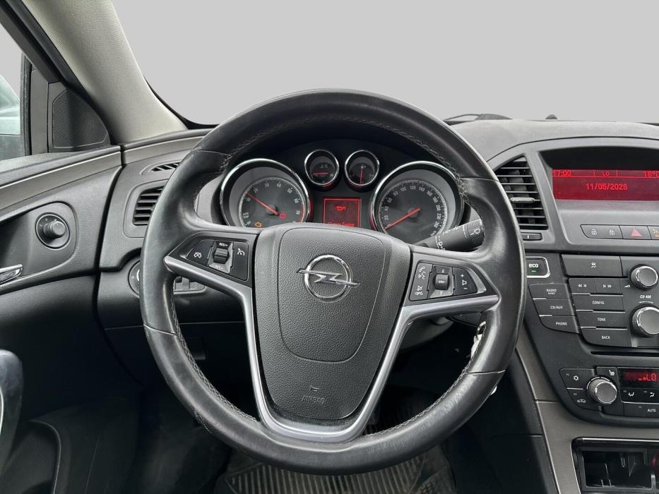 OPEL Insignia 2012