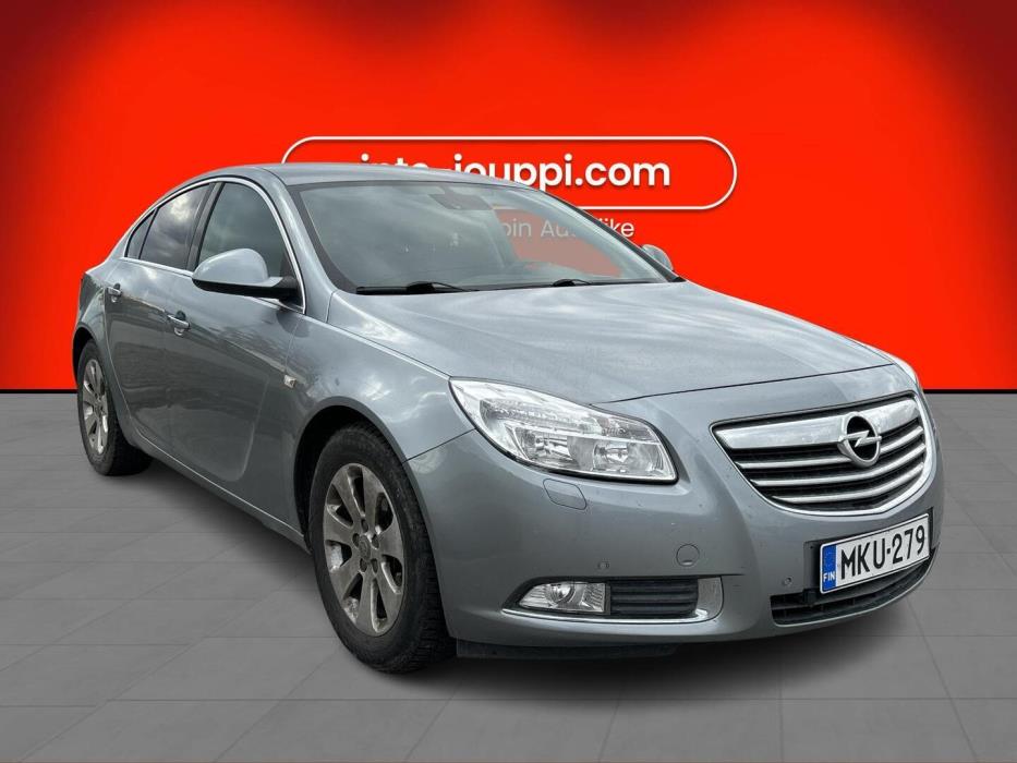 OPEL Insignia 2012
