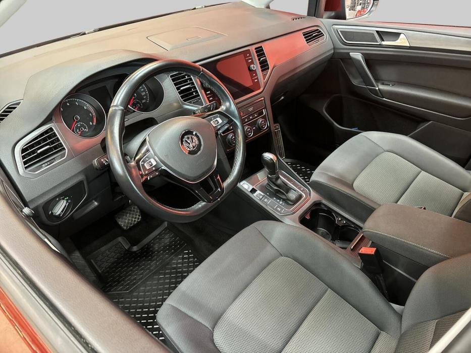VOLKSWAGEN Golf Sportsvan 2018