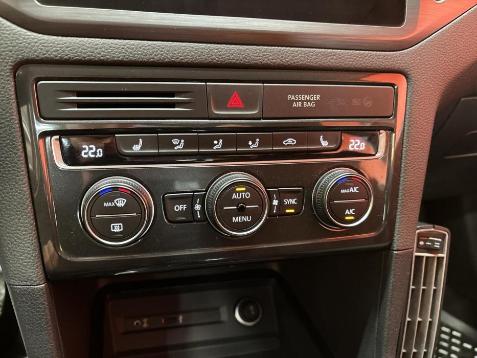 VOLKSWAGEN Golf Sportsvan 2018