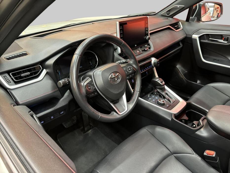 TOYOTA RAV4 2021