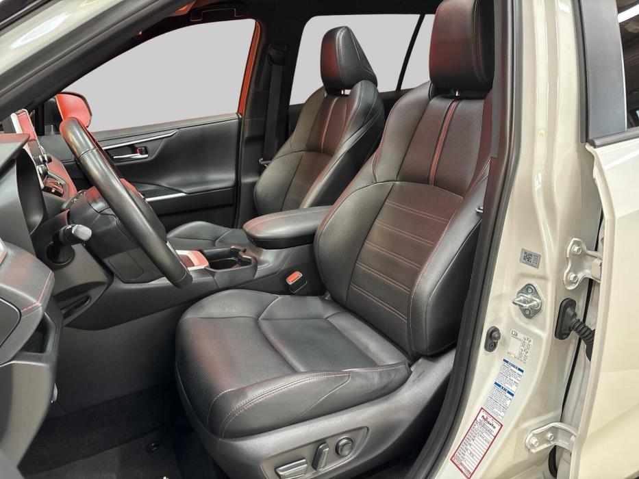 TOYOTA RAV4 2021