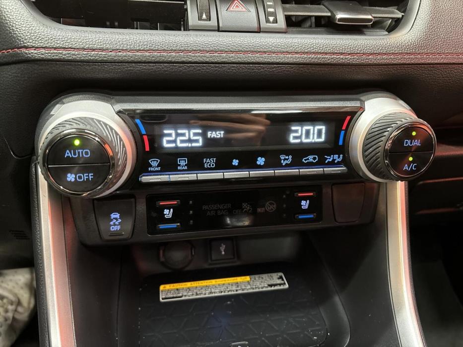 TOYOTA RAV4 2021